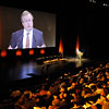 Photo du président de l'EPF et de l’assemblée lors des Assises Nationales du Foncier à Lille Grand Palais