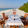 Restaurant sur la plage aux Maldives - Photos pour l'hôtel Paradise Island